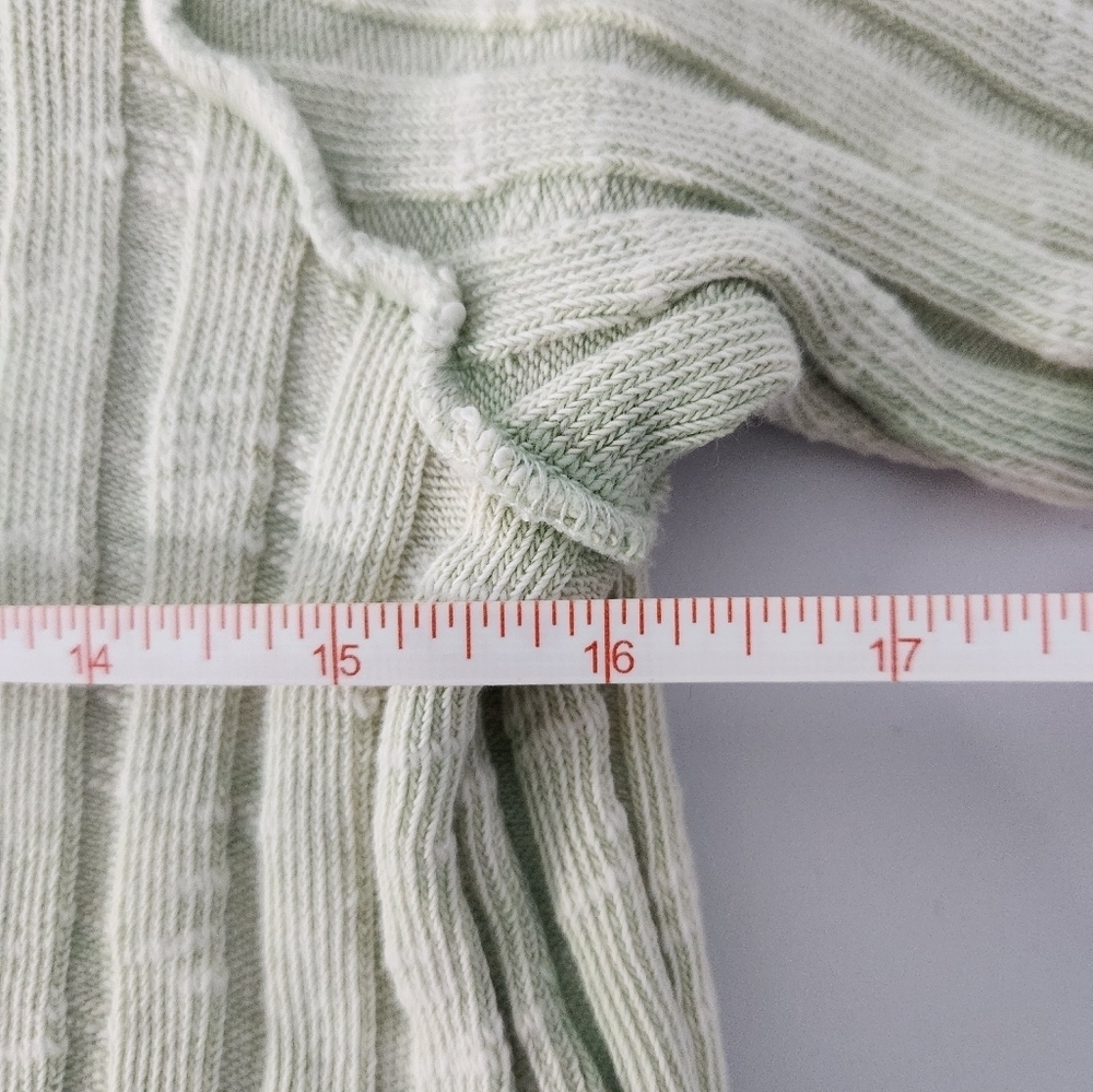 We The Free Green Ribbed Ruffled Crop Blouse, Size XL, NWT - Picture 5 of 6